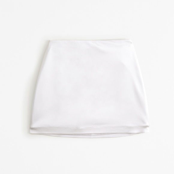 Abercrombie The A&F Scarlett Satin Sculpt Mini
Skort - Picture 4 of 5